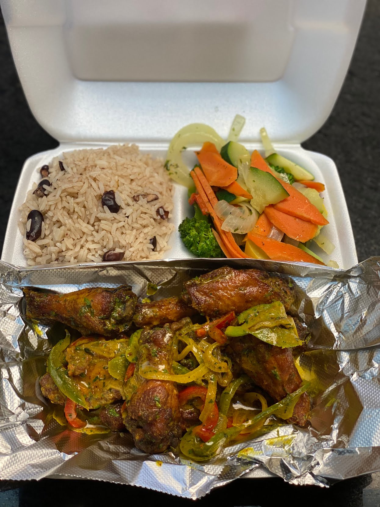 JDS SUMMERHILL VARIETY DELI by null