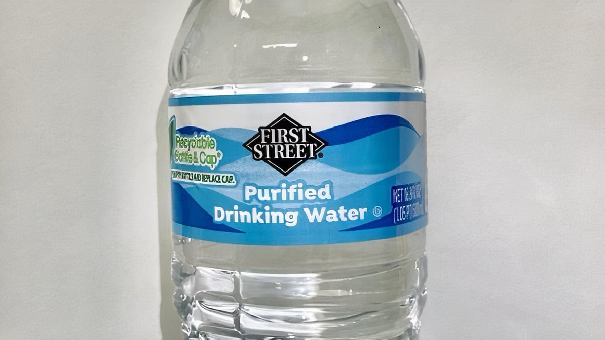 Earle’s On Venice Beach by null