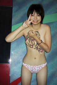 ジュニアアイドル 透け|透け感にドキッ…あまつまりな、小悪魔スマイルにキュンとする白競泳水着ショット公開 (2023年4月18日) - エキサイトニュース