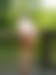 голая пизда на даче|Голая телка с сочными сиськами на даче - фото