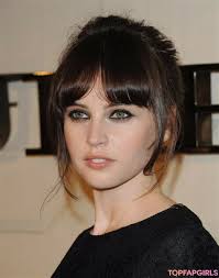 Mv byjvknzkxmjitzjy ni ltlhmtitodm yte mxzti xkeyxkfqcgc jpg x Felicity jones sexy