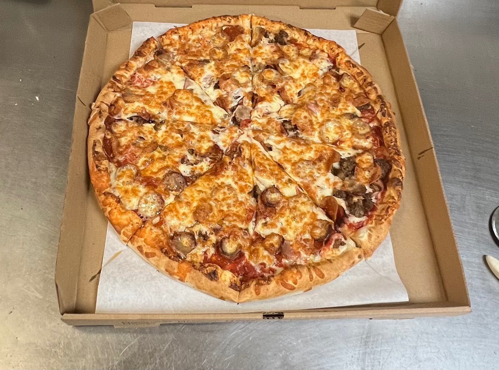 Luisa's Italian Pizzeria by null