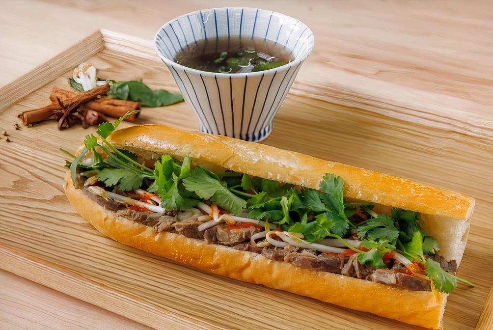 Bánh Mì Boy by null