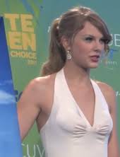 What are some photos videos of miss jpg x Taylor swift look alike