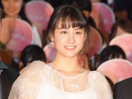 子役パンチラ|劇場版「お前はまだグンマを知らない」ビジュアル - 間宮祥太朗「お前はまだグンマを知らない」、馬場ふみかが健康的なパンチラアピール [画像ギャラリー  29/35] - 映画ナタリー