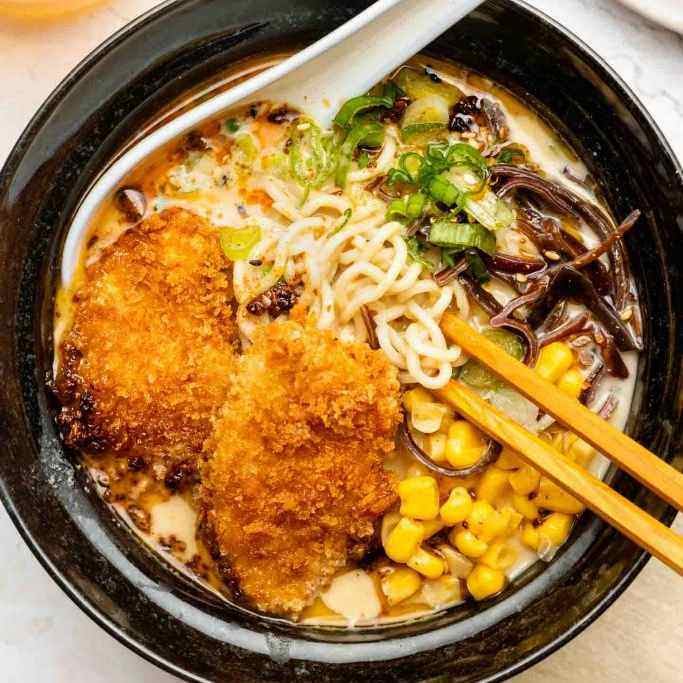 Coco's Ramen by null