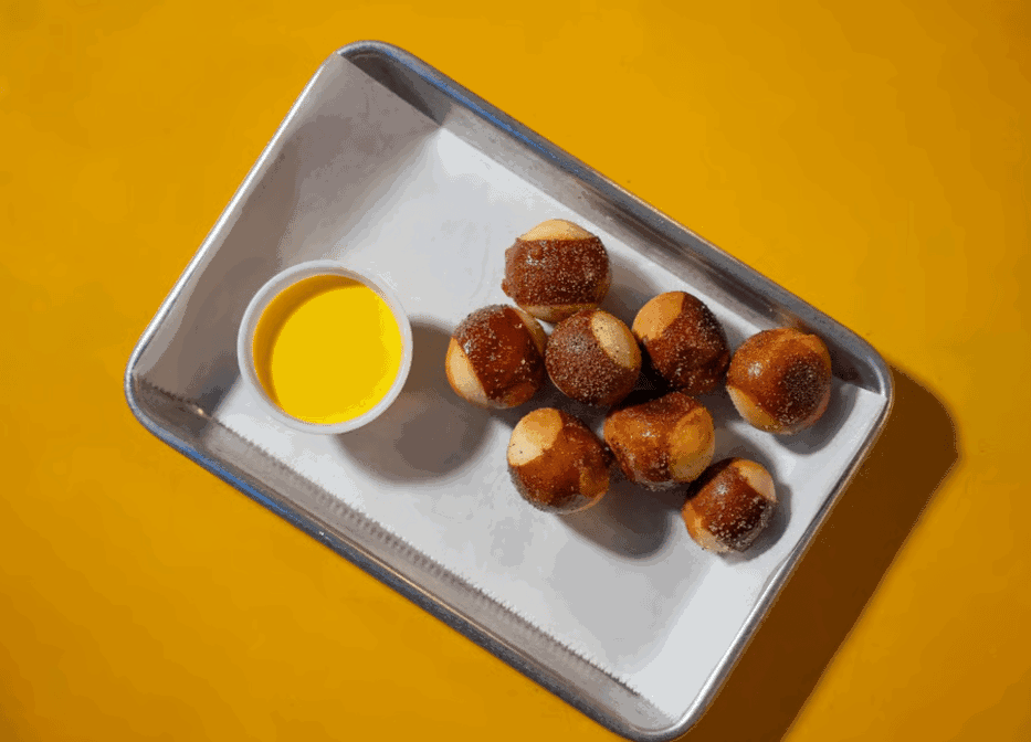 Grant's Lounge by null