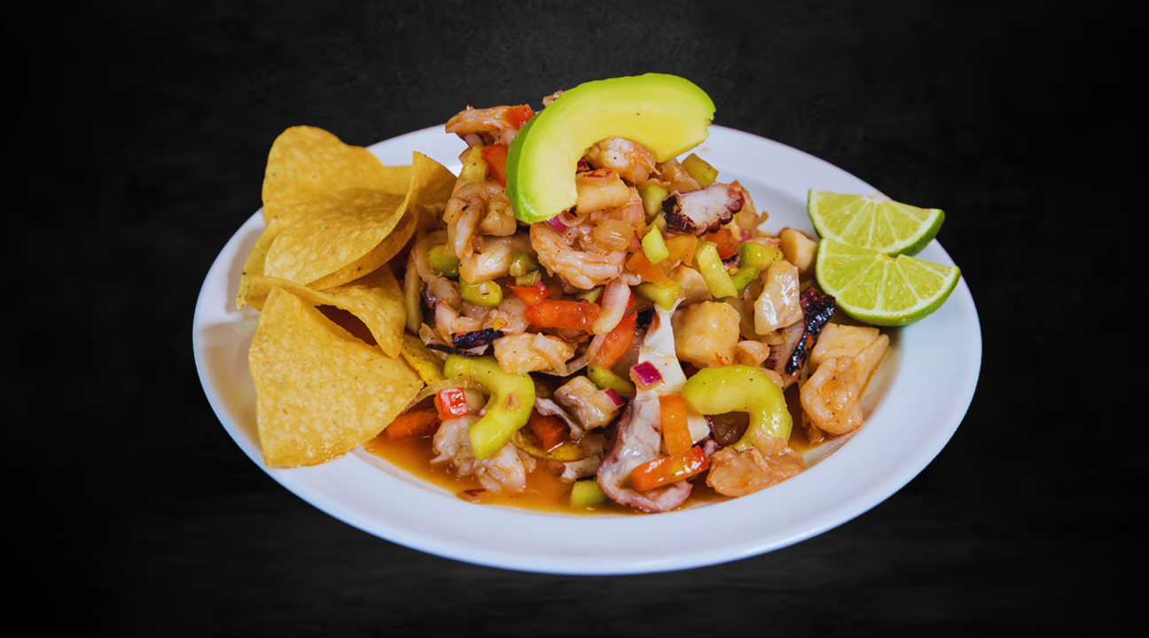 El Chino Taqueria y Mariscos by null
