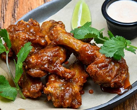 Brick House Tavern + Tap by null