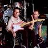 Michael J. Fox reaparece en público y toca junto a Coldplay en ...