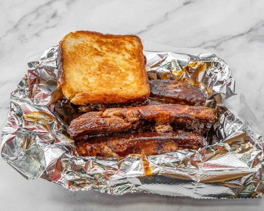 J.R. Crickets Downtown by null