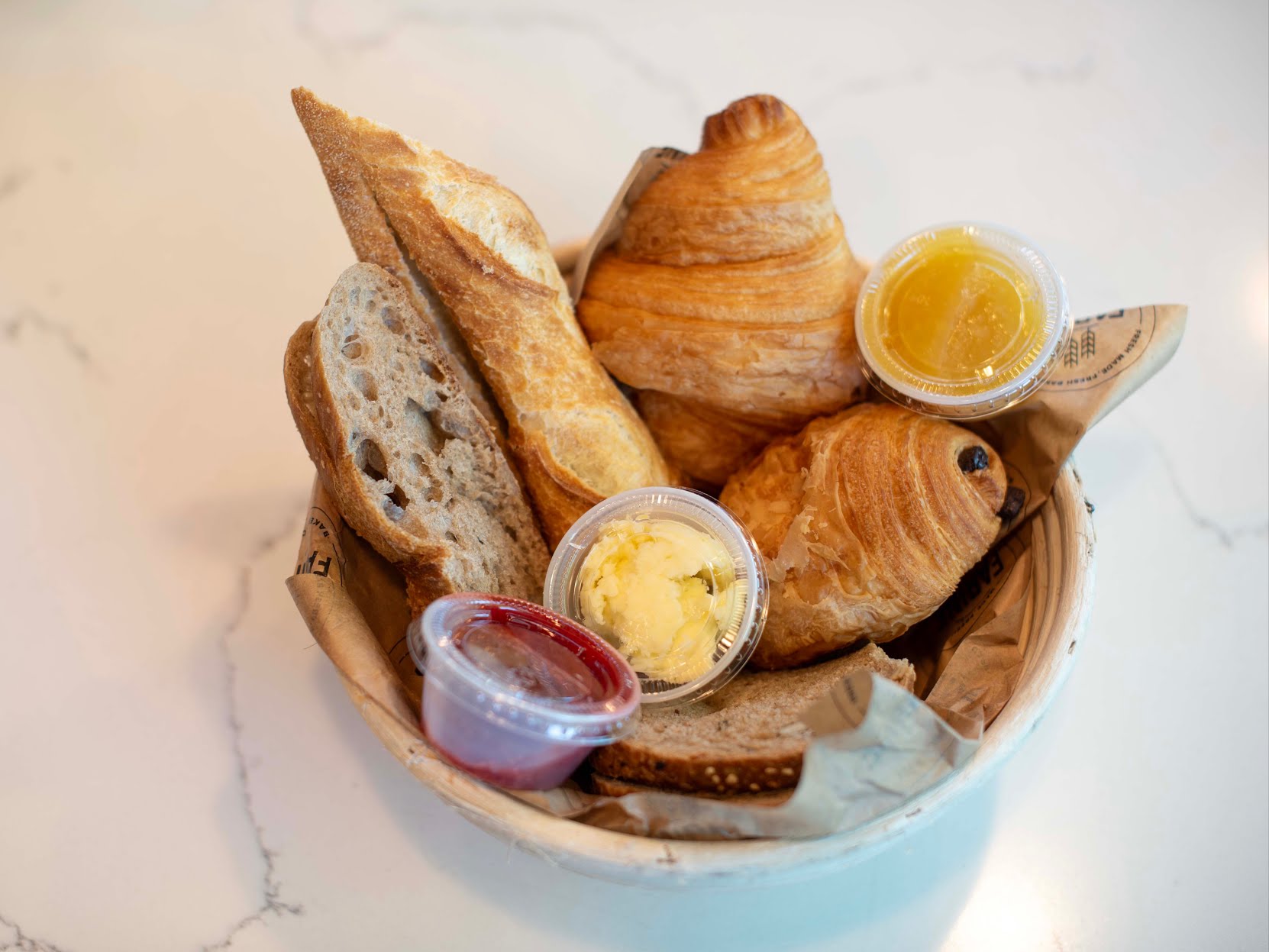 Farine Bakery & Café by null