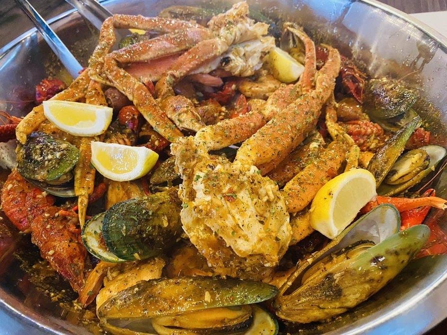 Captain’s Choice Cajun Seafood by null