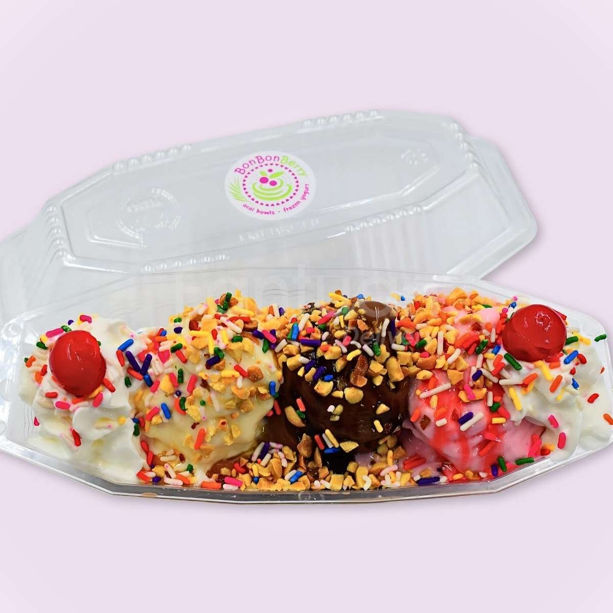Bon Bon Berry Acai Bowl & Frozen Yogurt by null
