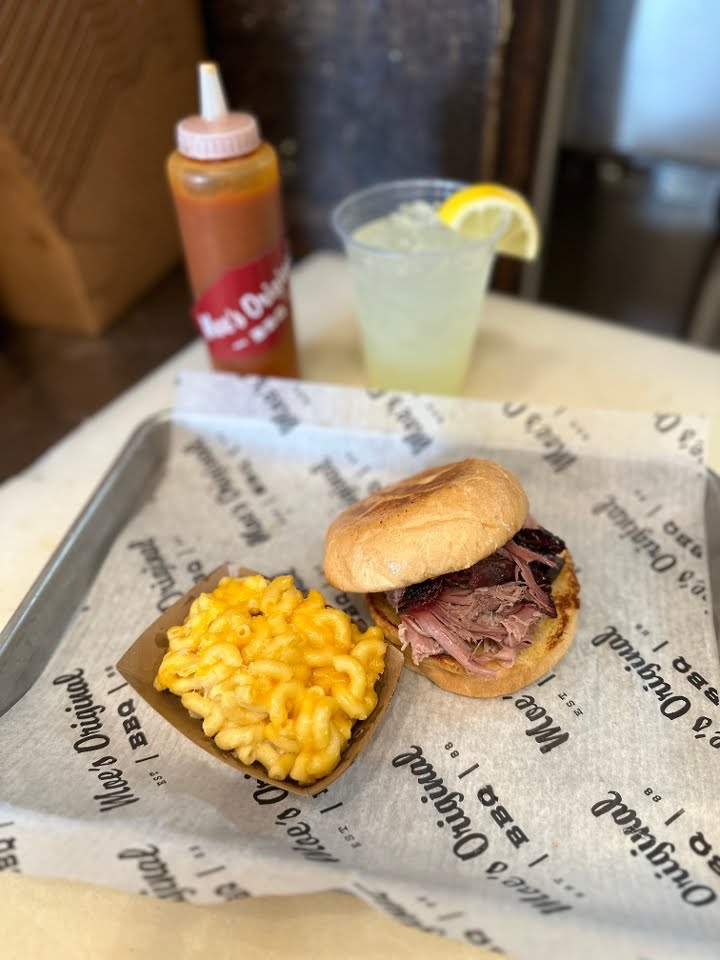 Moe's Original BBQ by null