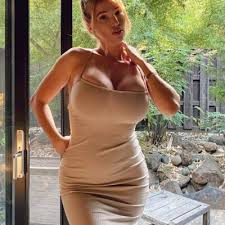 Big boobs tight dress porn video jpg x Big tits in tight dress