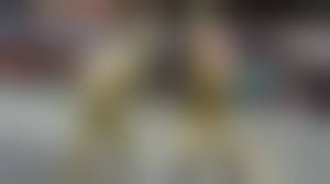 金粉ショー　クリトリス|大駱駝艦】大須大道町人祭 での金粉ショー ふんどし一丁姿でパフォーマンスを行う女性ダンサー