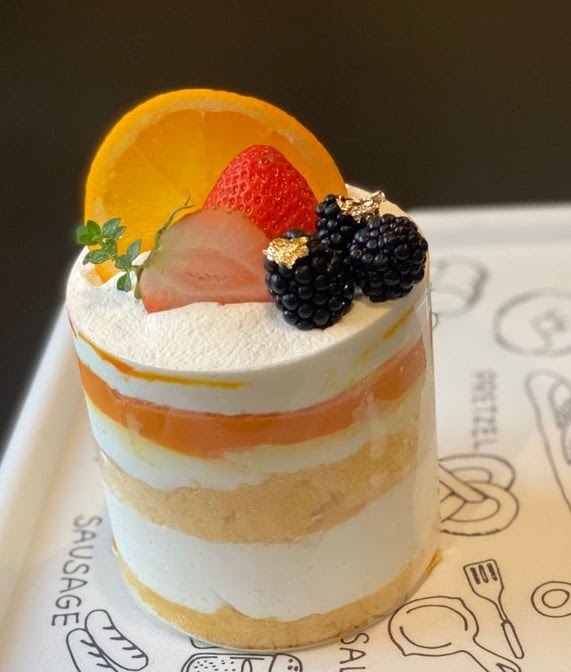 Rose La Moon Thai Food & Desserts by null