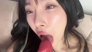 Free girl sucks dildo porn jpg x Girl sucking dildo