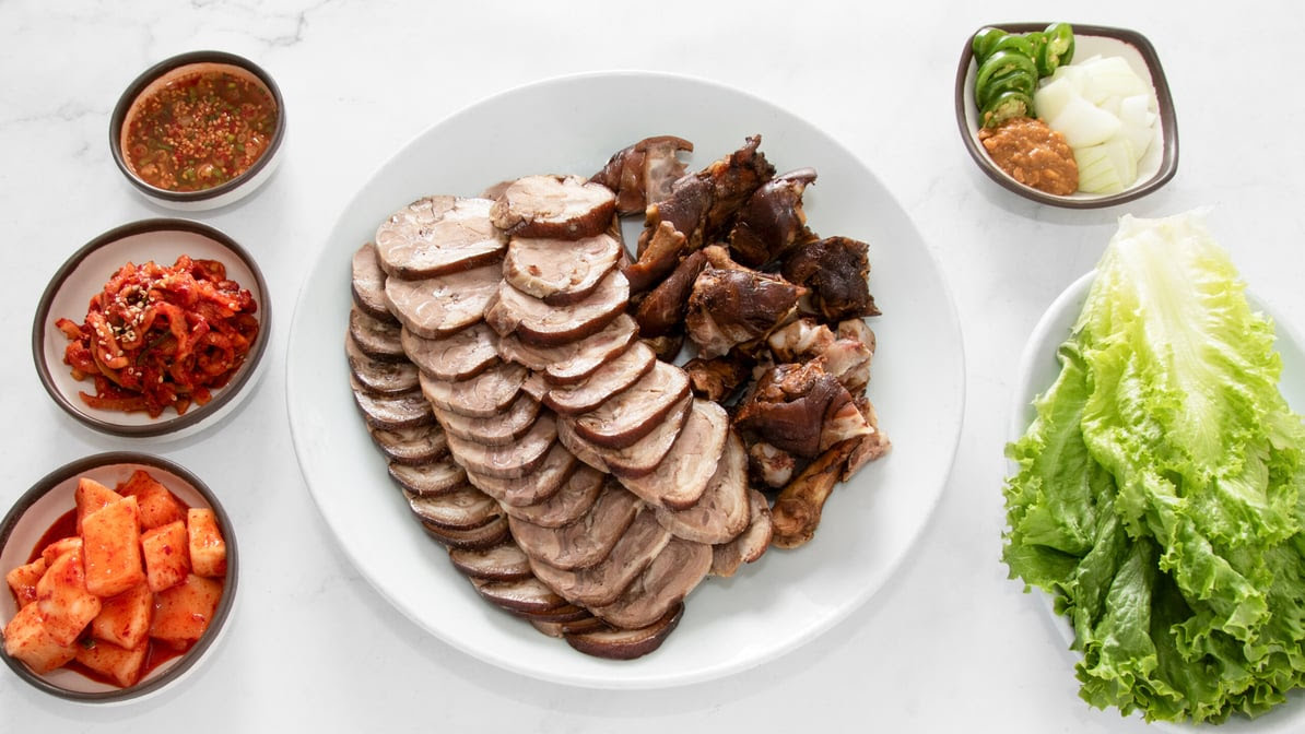 Eighth Street Soondae 8가순대 by null