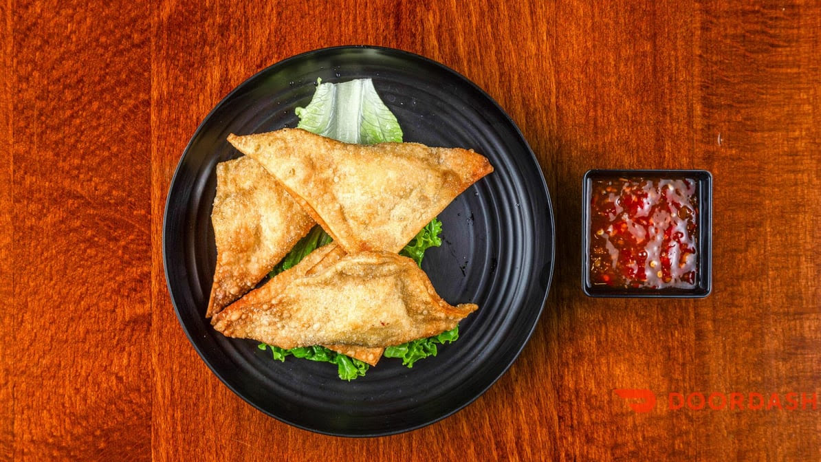 3 Asian Sisters by null