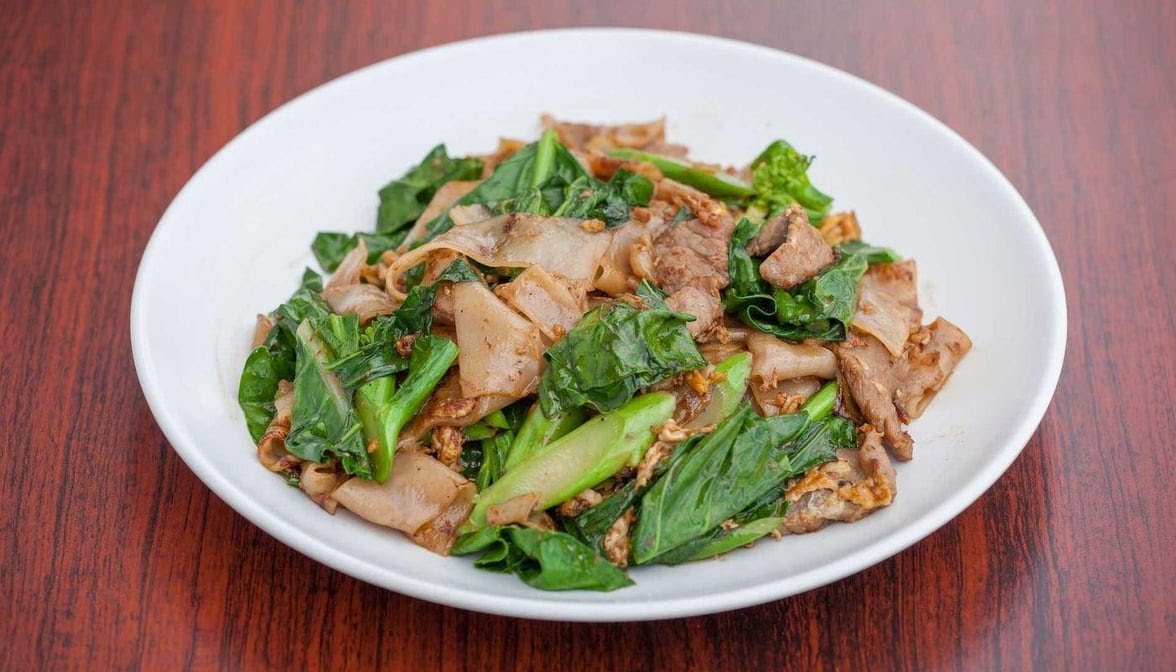 Luv2eat Thai Bistro by null
