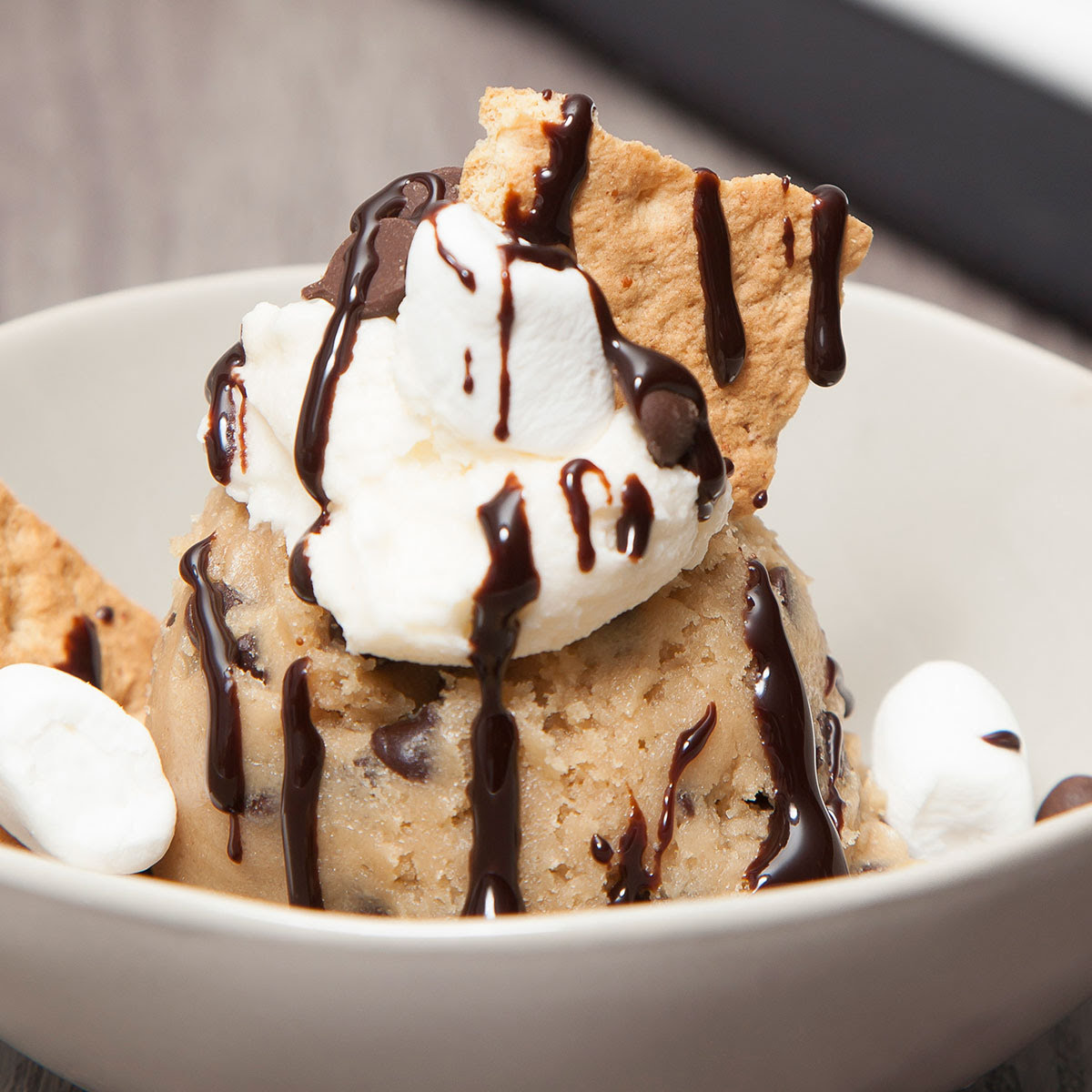 Cinnaholic by null