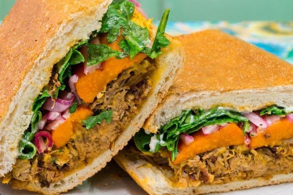 Cholita Linda by null