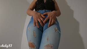 Gzbeasaatbaaaaaa lnek jpg x In tight jeans