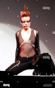 joey yung nude|容祖兒Joey Yung - 容祖兒Joey Yung ha afegit una foto nova — a...