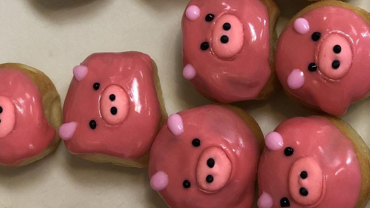 Dale's Donuts by null