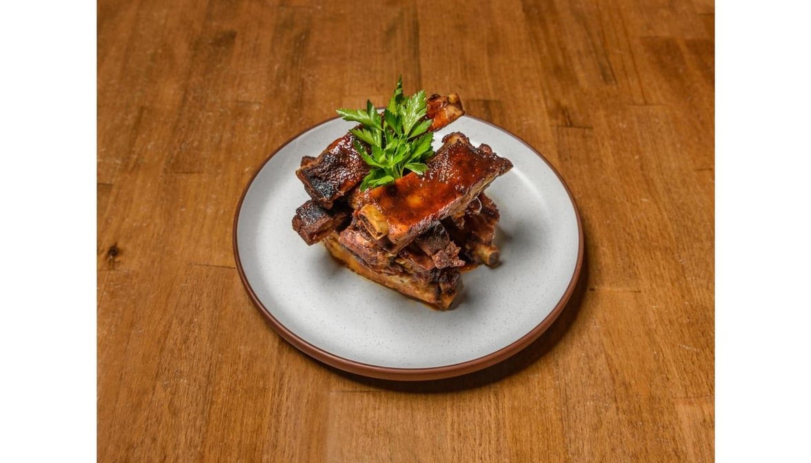 Yardbird Table & Bar by null