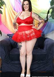 Marilyn mayson busty curvy tattooed fucking alt jpg x Marilyn mayson