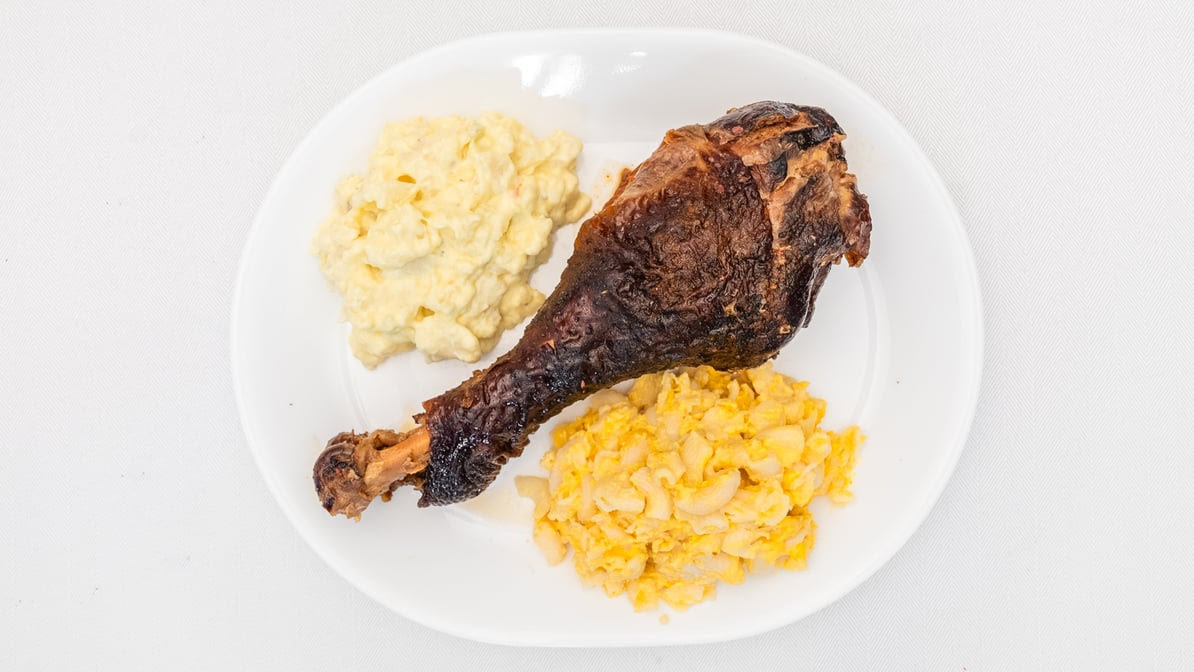 Stan's Smoke Signals BBQ by null