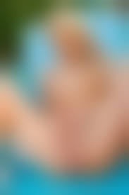 Shemale Yum　miran|Cute Miran By The Pool - Shemale Superstar