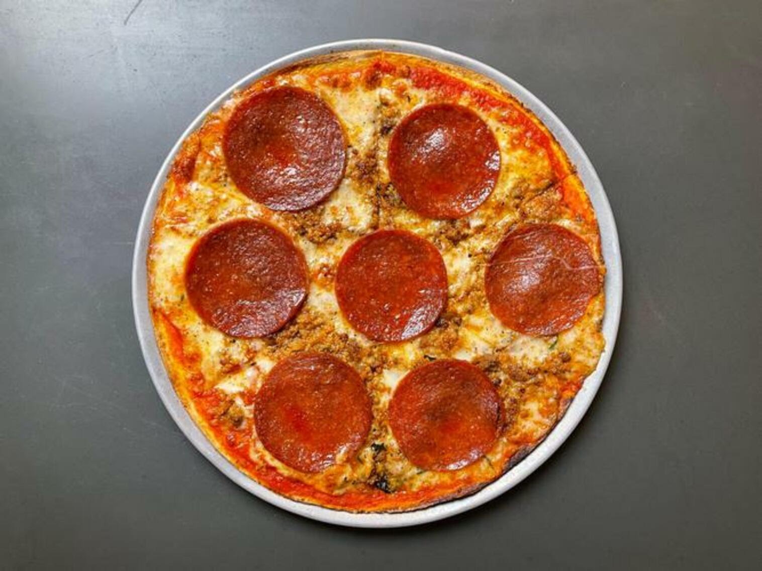 Gruppo NYC Thin Crust Pizza by null