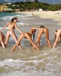 Jerk off from a toned topless jpg x Topless babes
