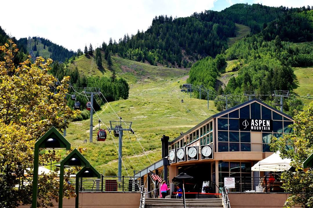 Aspen Mountain Ski Resort by null