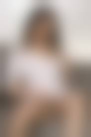 joey yung nude|Ariana Grande Completely Nude On Red Carpet | CXFAKES