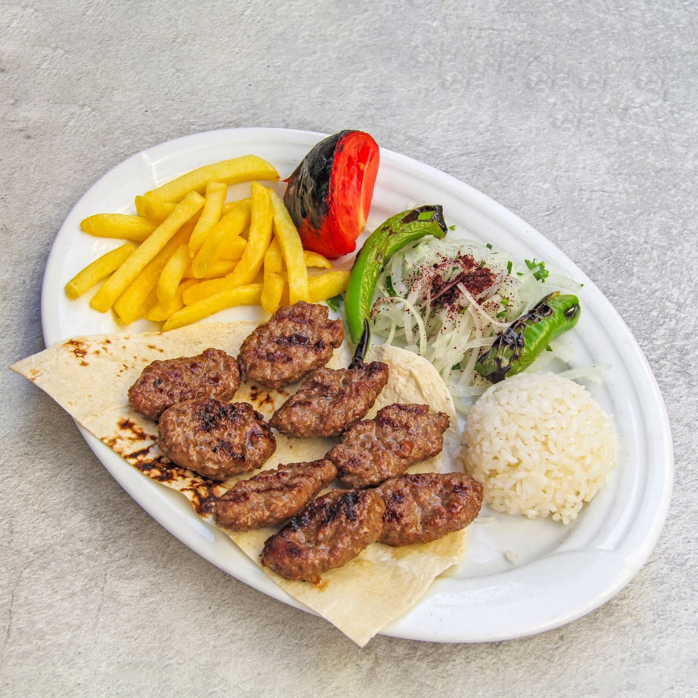 Altın Kapı Döner Kebap by null