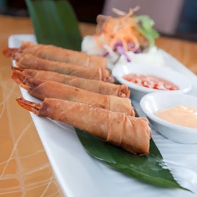 Noodle Wave Garland by null