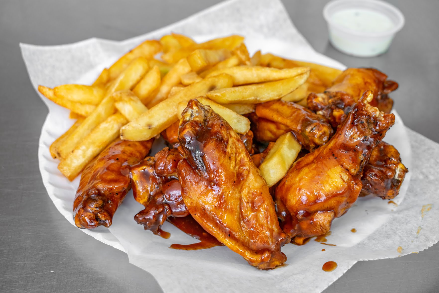 Tom's Delicious Pizza by null