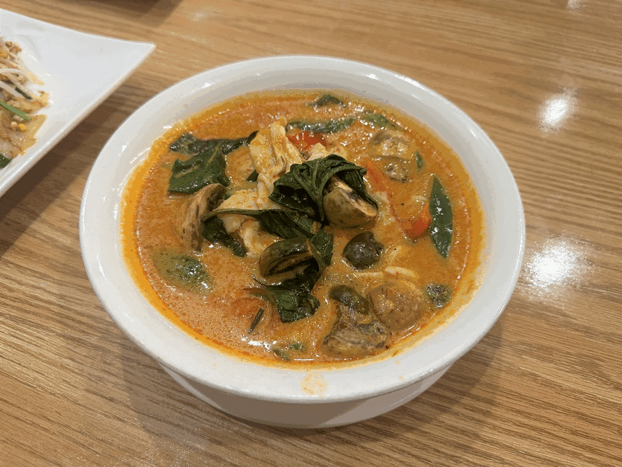 King Market & Cafe — International by null