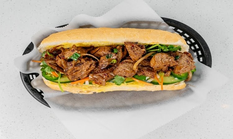 eM Que Viet Restaurant and Bar by null