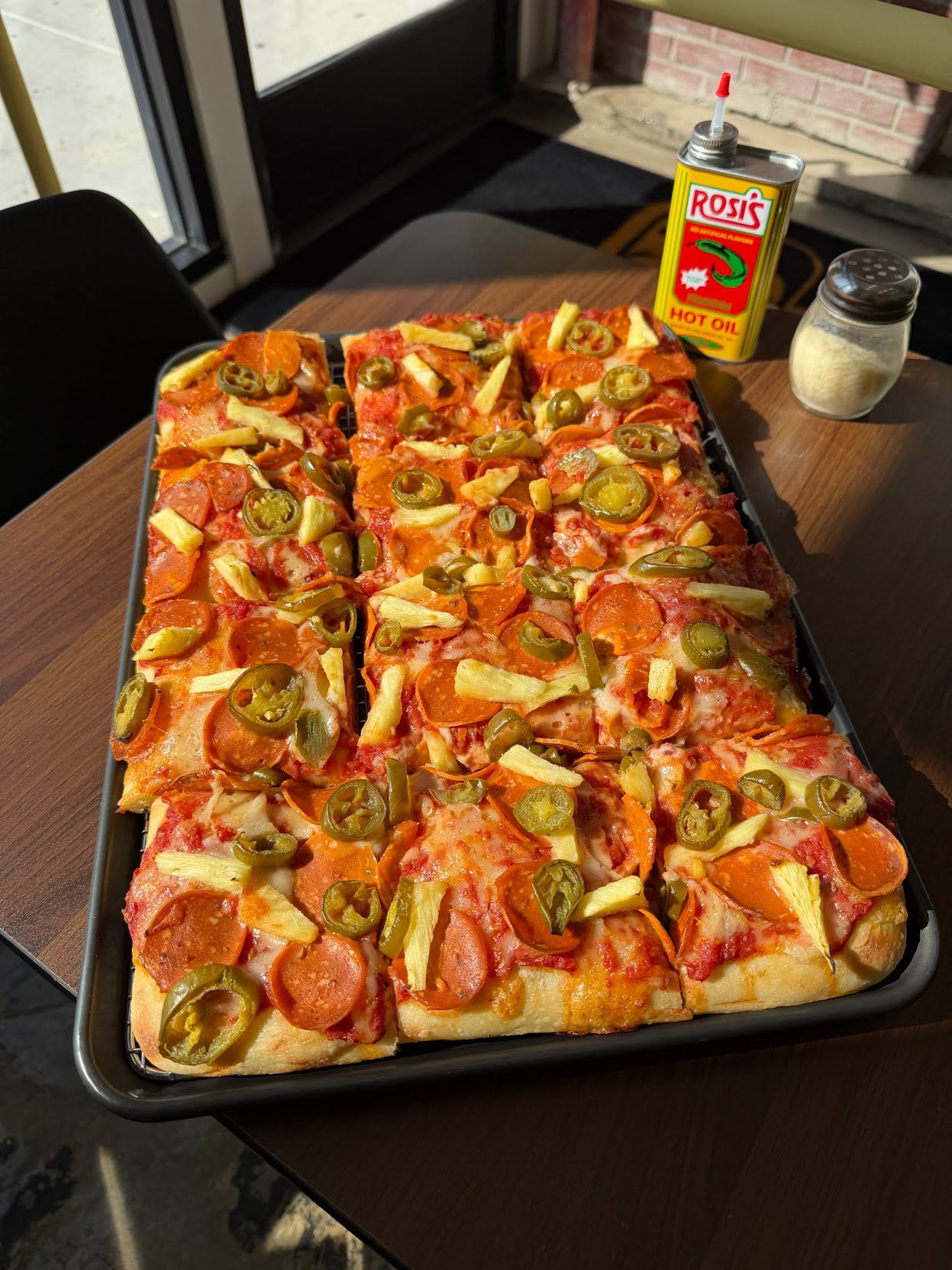 Old Gold Tomato Pie by null