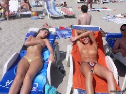 Real amateur girl flashing pussy public beach voyeur jpg x Real amateur beach voyeur