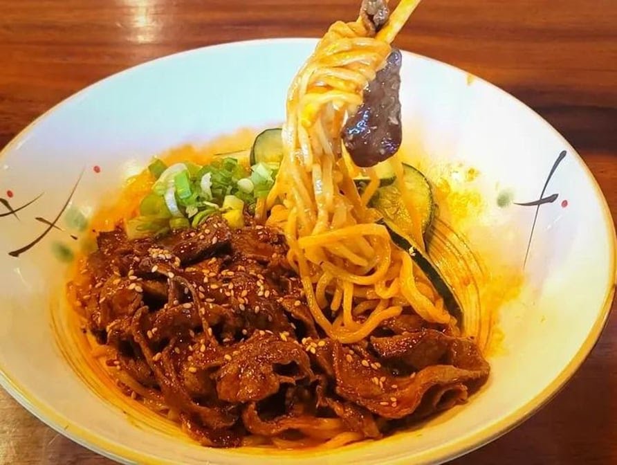 Hotto Hotto Ramen & Teppanyaki by null