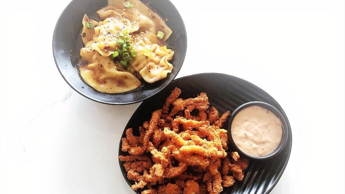 Gu's Dumplings by null