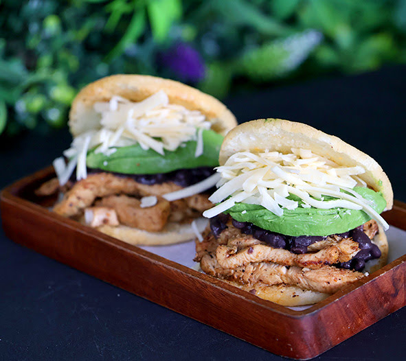 AREPA PA LOS PANA inc. by null