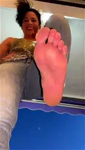 Giantess feet obsession jpg x Giantess feet pov